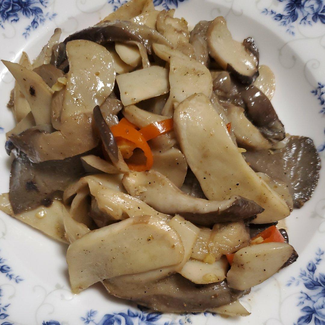 干煸平菇（有肉的味道）