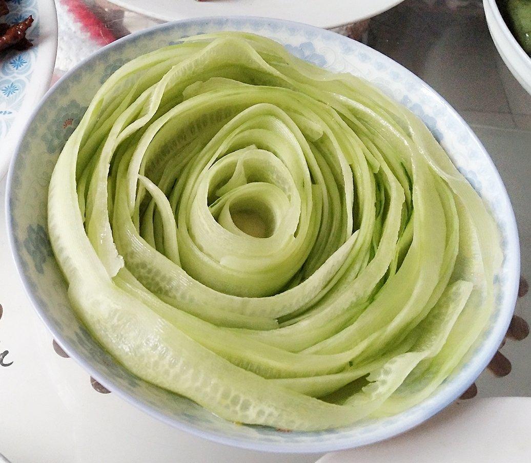 简单的高颜值~蜂蜜拌黄瓜