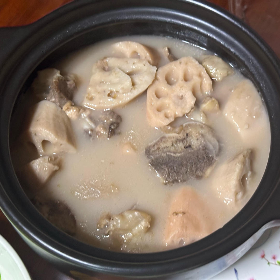 正宗湖北莲藕排骨汤