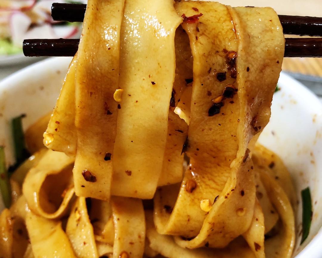 简易版油泼面的做法