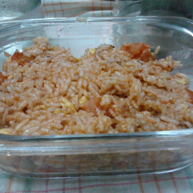 红色系茄汁炒饭