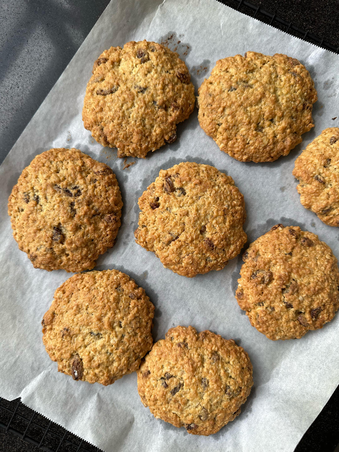 葡萄干燕麦饼干