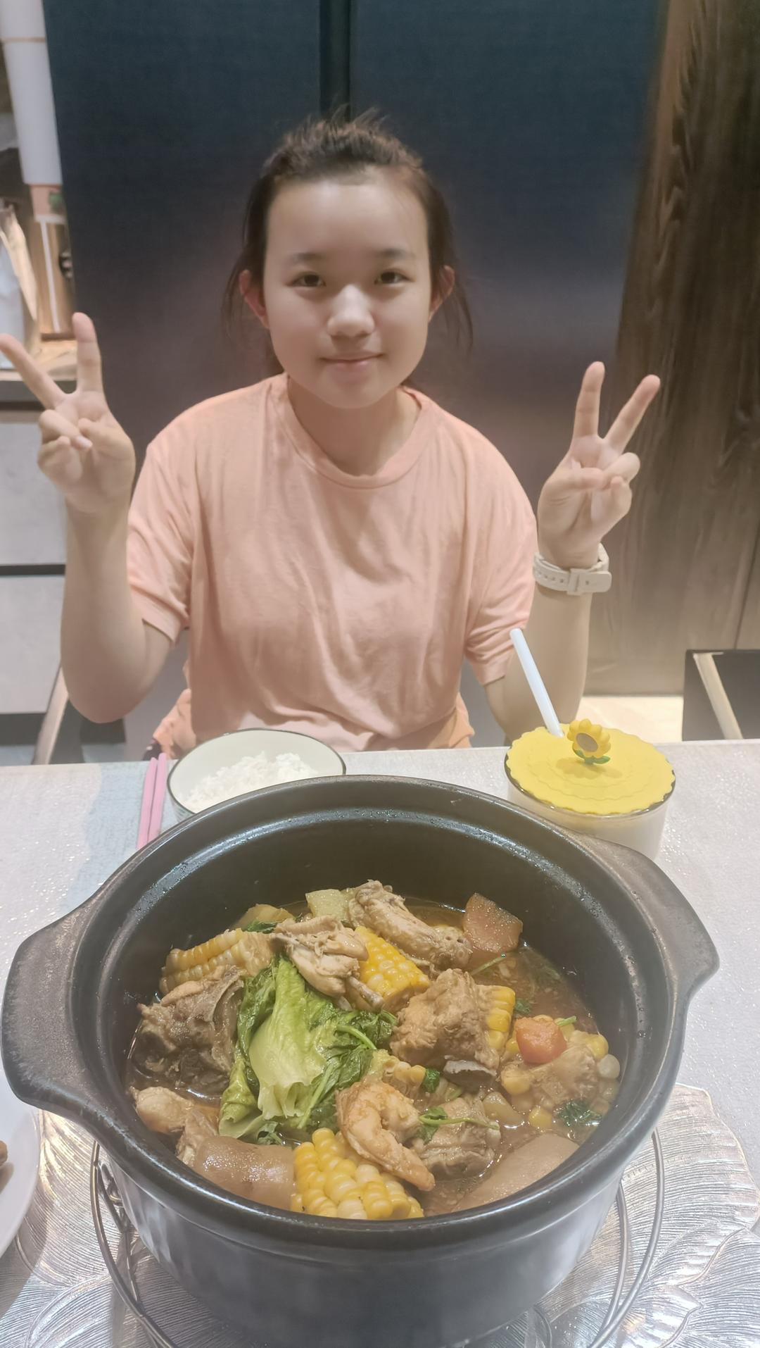 复刻胖哥俩（排骨鸡爪虾煲）