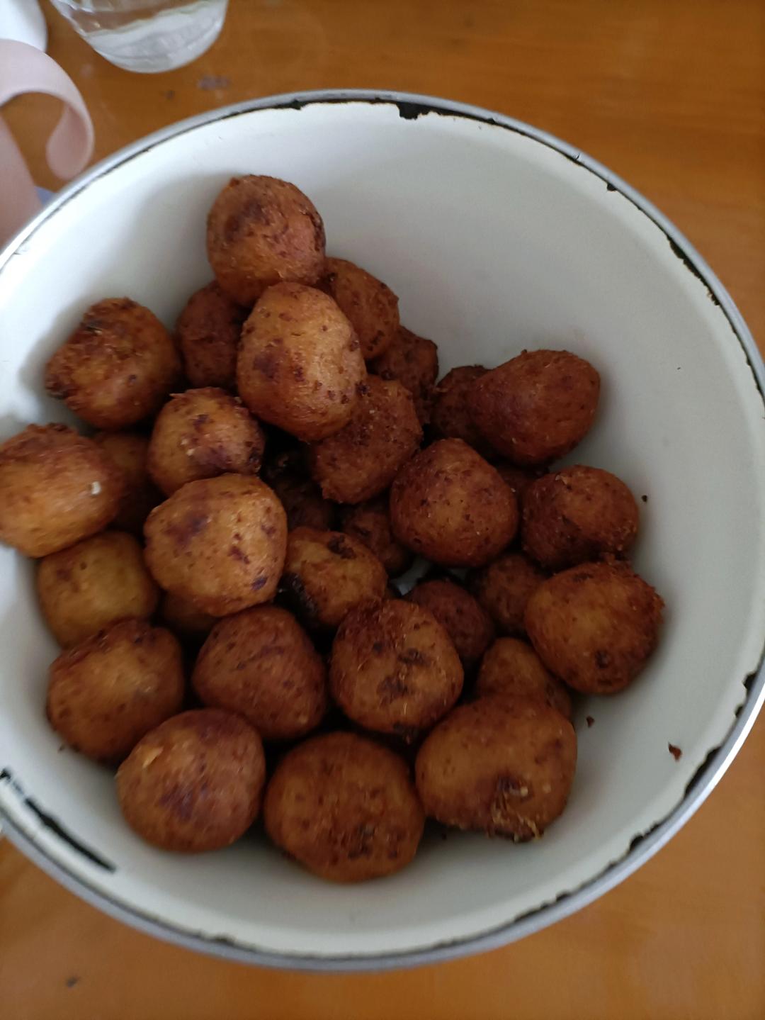 手工做素藕圆子