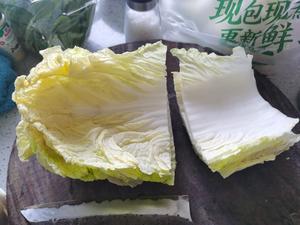 炖白菜肉卷的做法 步骤2