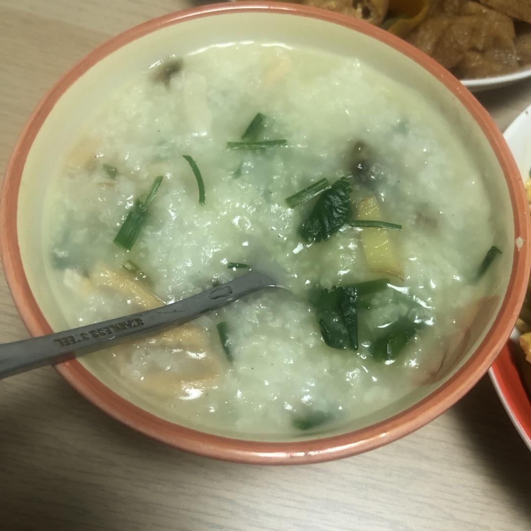 皮蛋瘦肉粥