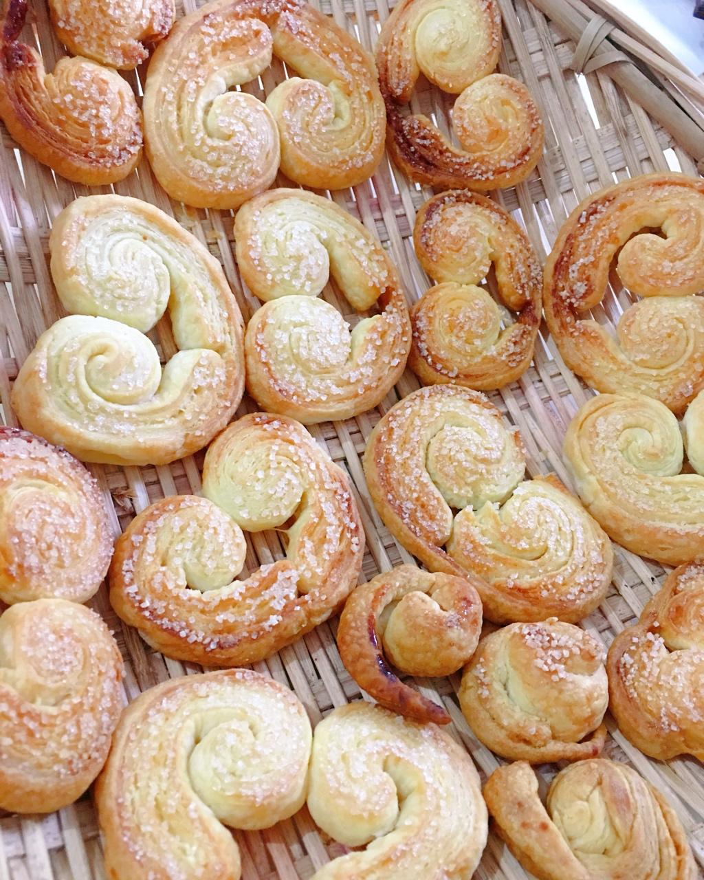 woodyzhang做的酥皮奶油泡芙--#皮黑森林