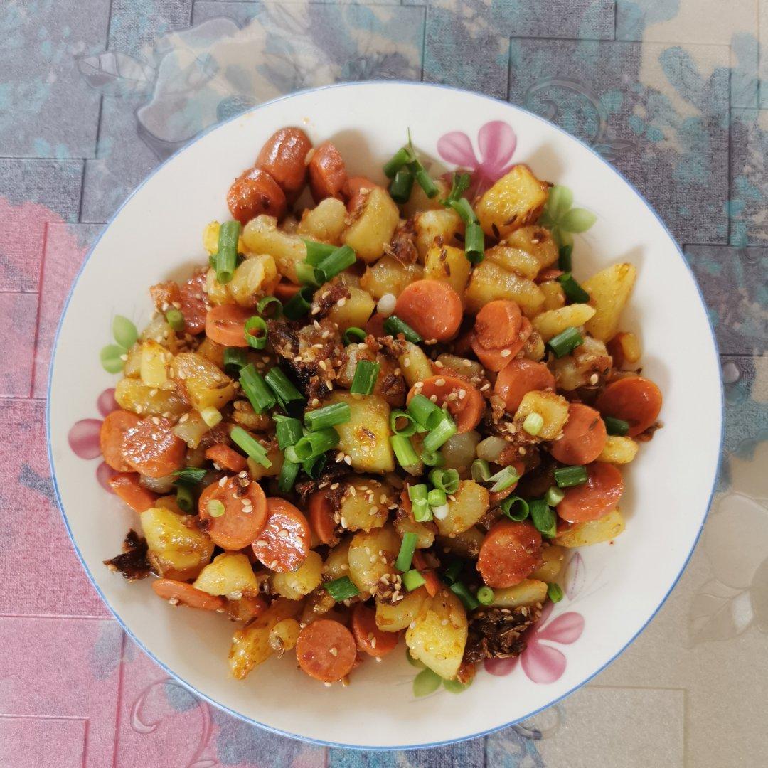 香辣过瘾的孜然土豆火腿，比路边摊还好吃