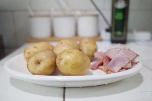 百里香芝士烤风琴土豆【北鼎烤箱食谱】的做法 步骤2