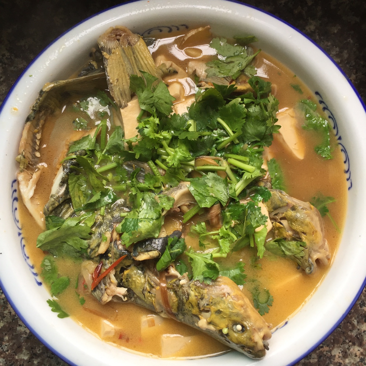 雨中携手漫步做的汪丫鱼烧豆腐