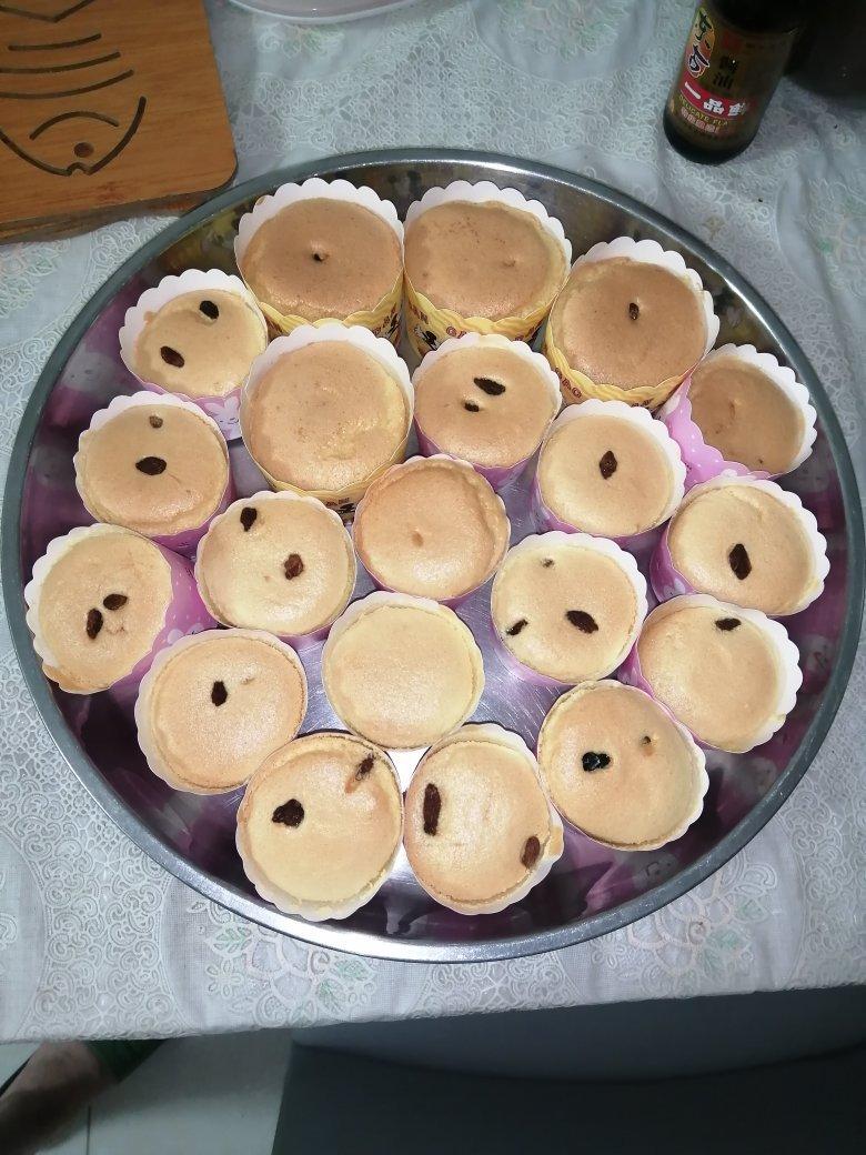 不塌不凹的纸杯戚风蛋糕