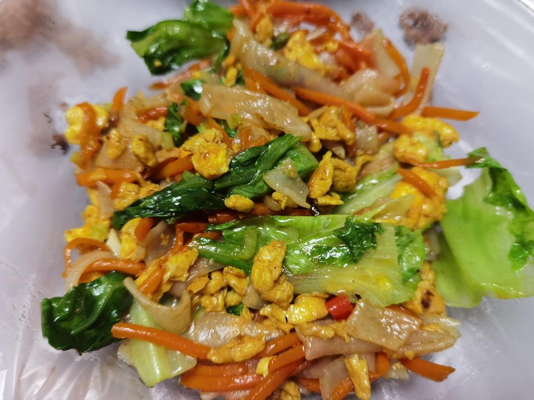 路边摊的炒河粉