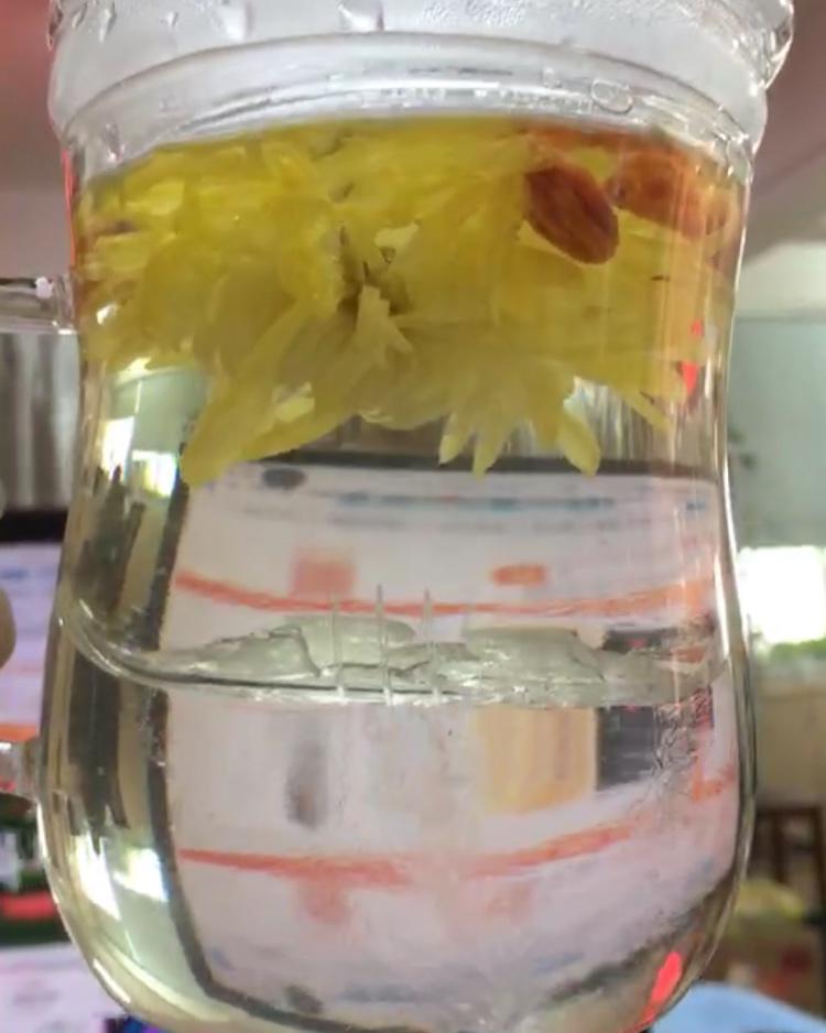 枸杞菊花茶