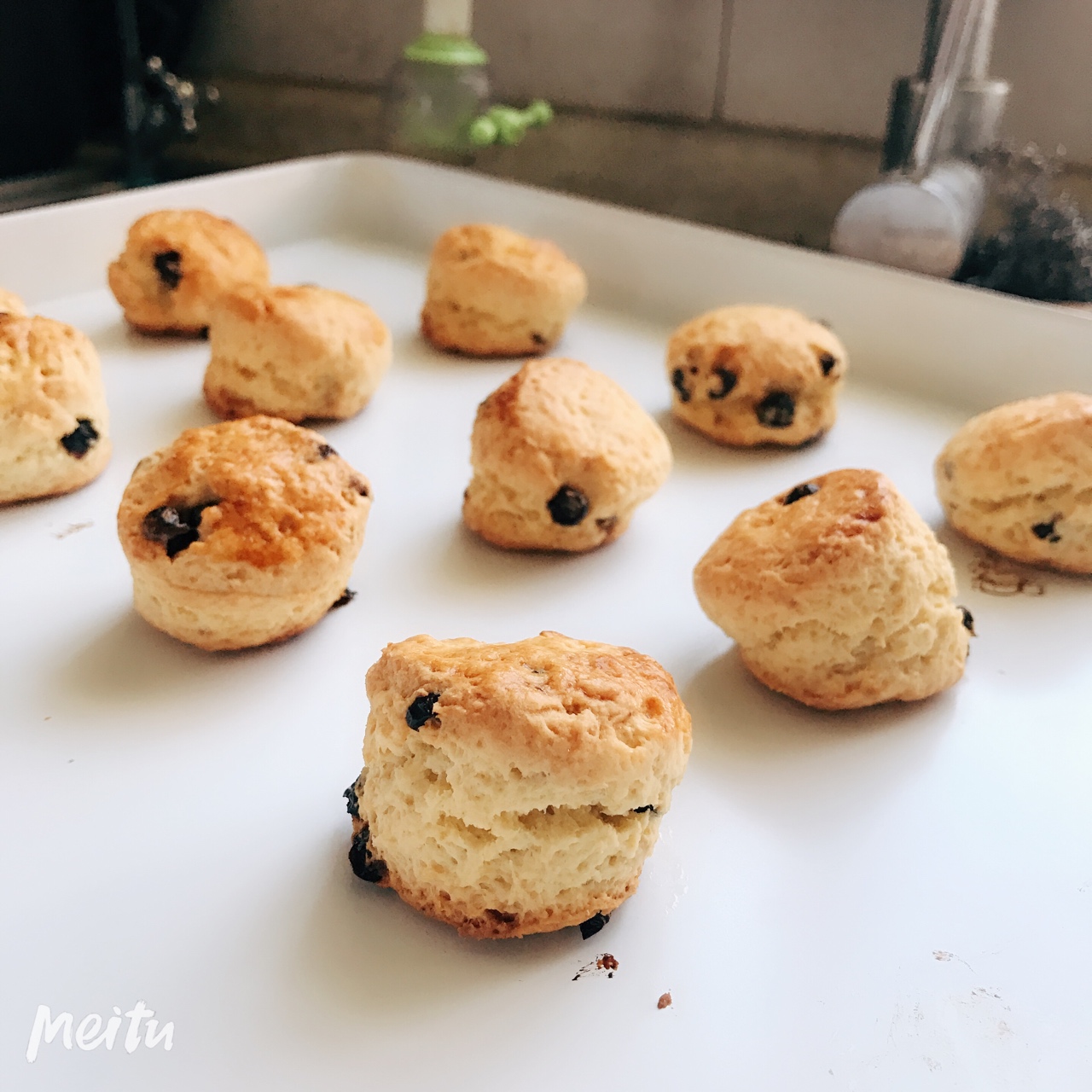 超级松软完美裂纹的司康-English scones