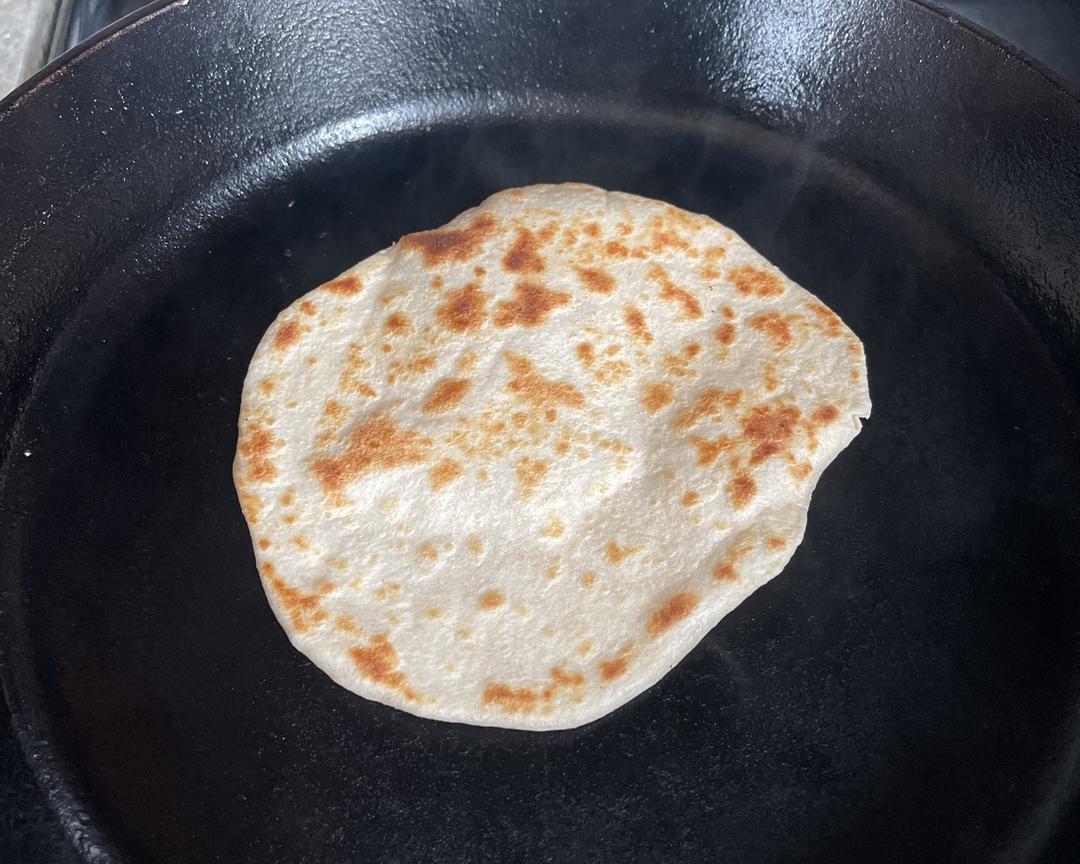 非常柔软的墨西哥卷饼tortilla 软软的小饼还可以做鸡蛋灌饼的做法 步骤6