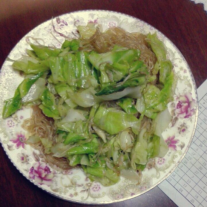 卷心菜炒粉丝 Glass noodles with Cabbage