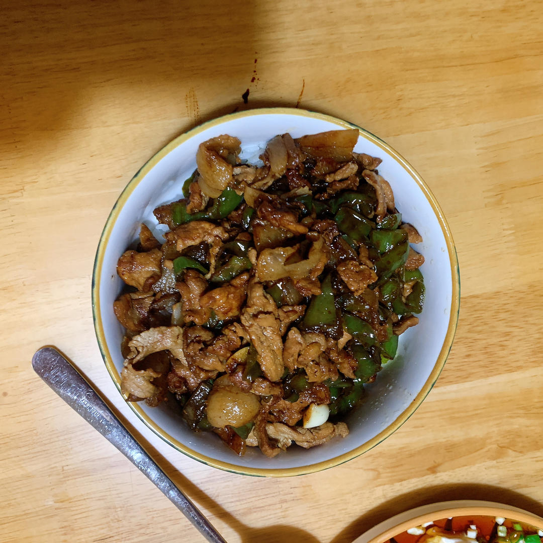 超级下饭菜青椒炒肉
