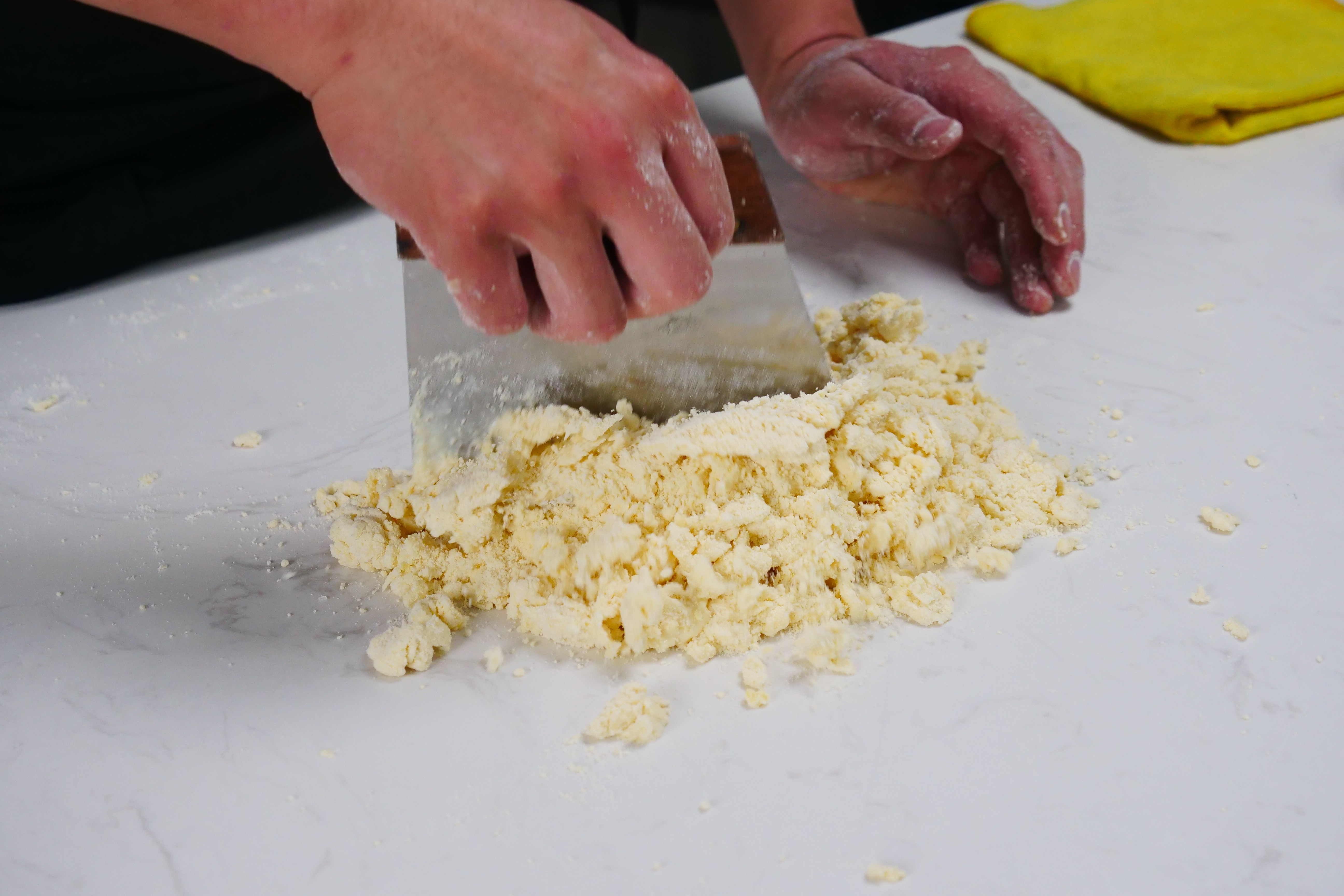海盐乳酪司康 咸味的司康 圆滚滚的也很美味的做法 步骤8