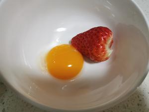 草莓甜甜圈（宝宝辅食）（平底锅版和烤箱版）的做法 步骤2