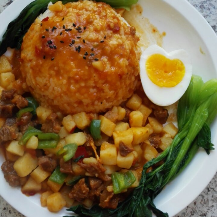 牛肉土豆盖饭