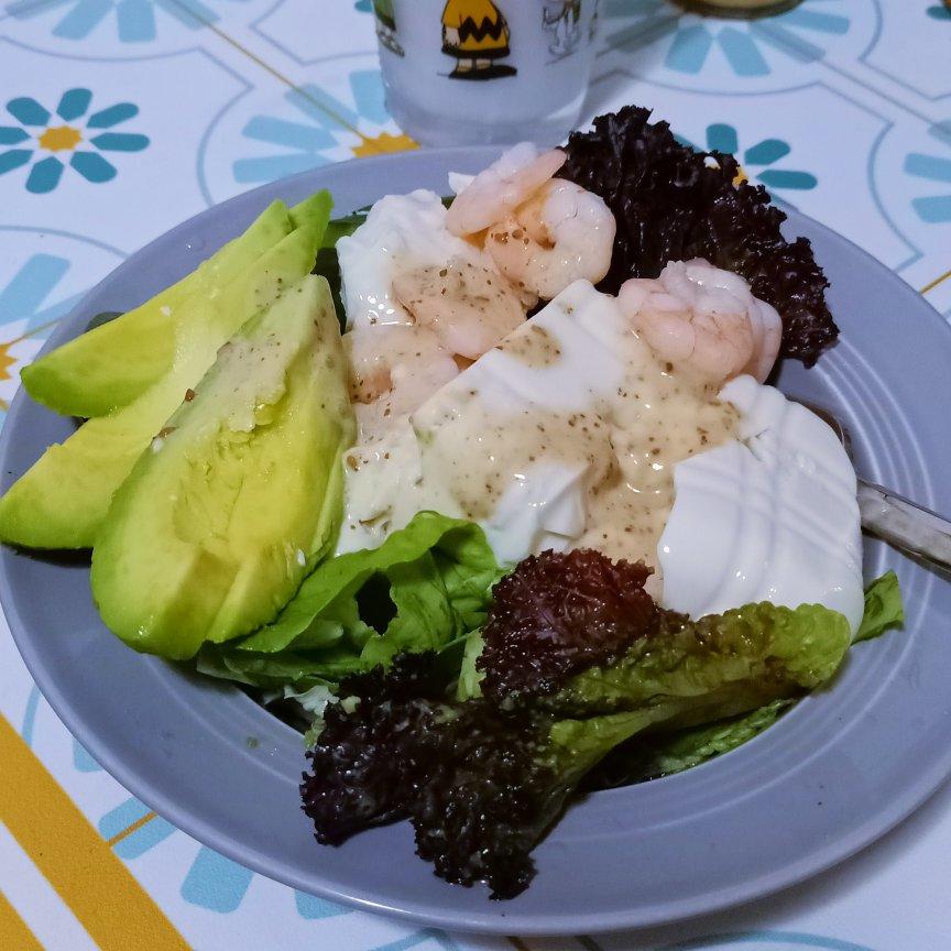 鲜虾牛油果沙拉