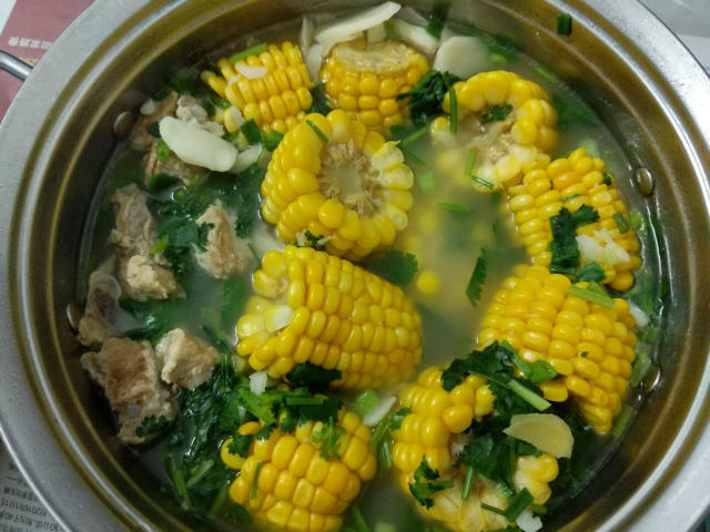 山药玉米排骨汤