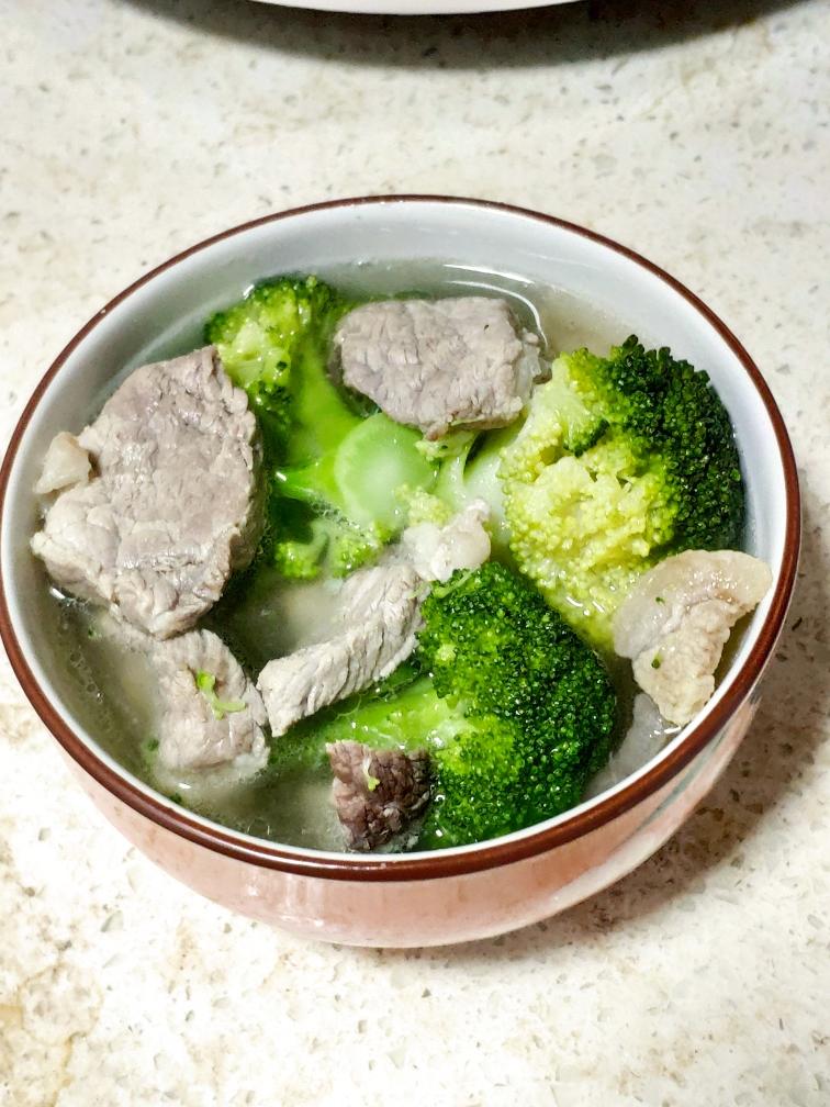 清煮煮猪腱子肉菜花