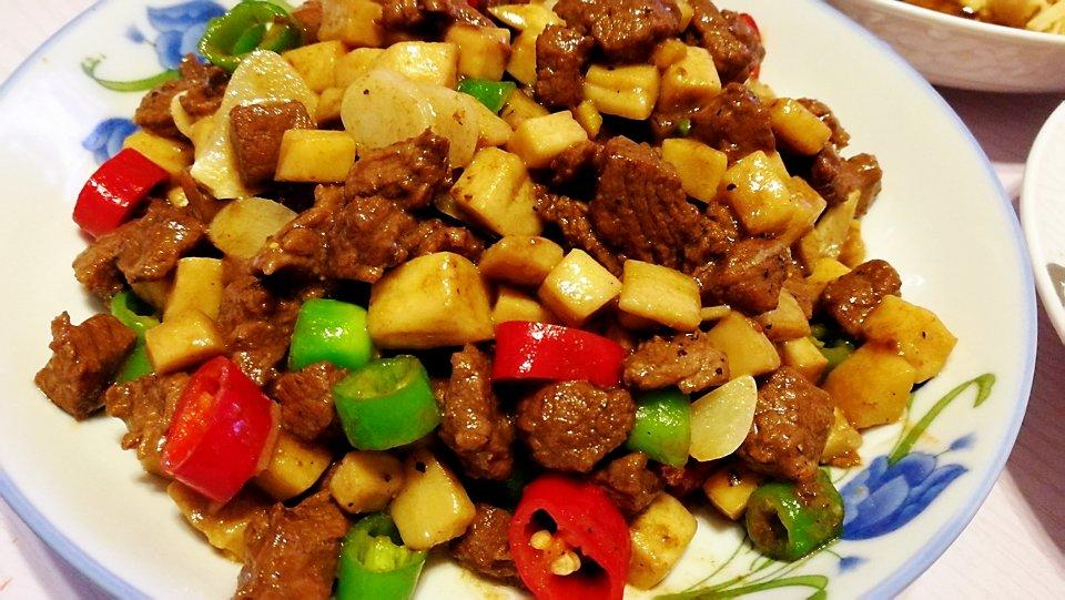 家常菜~杏鲍菇烧牛肉粒