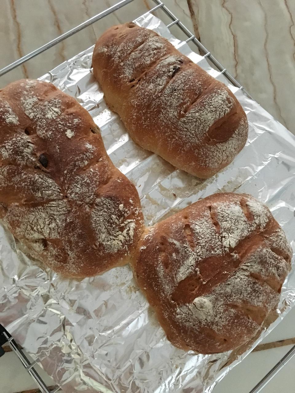 全麦蔓越莓软式欧包（免揉）