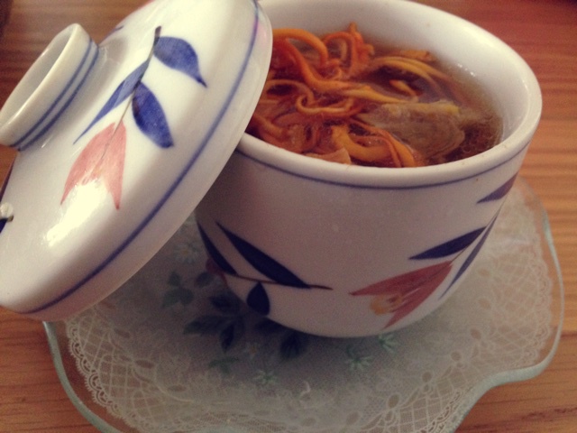 虫草花炖鸡汤