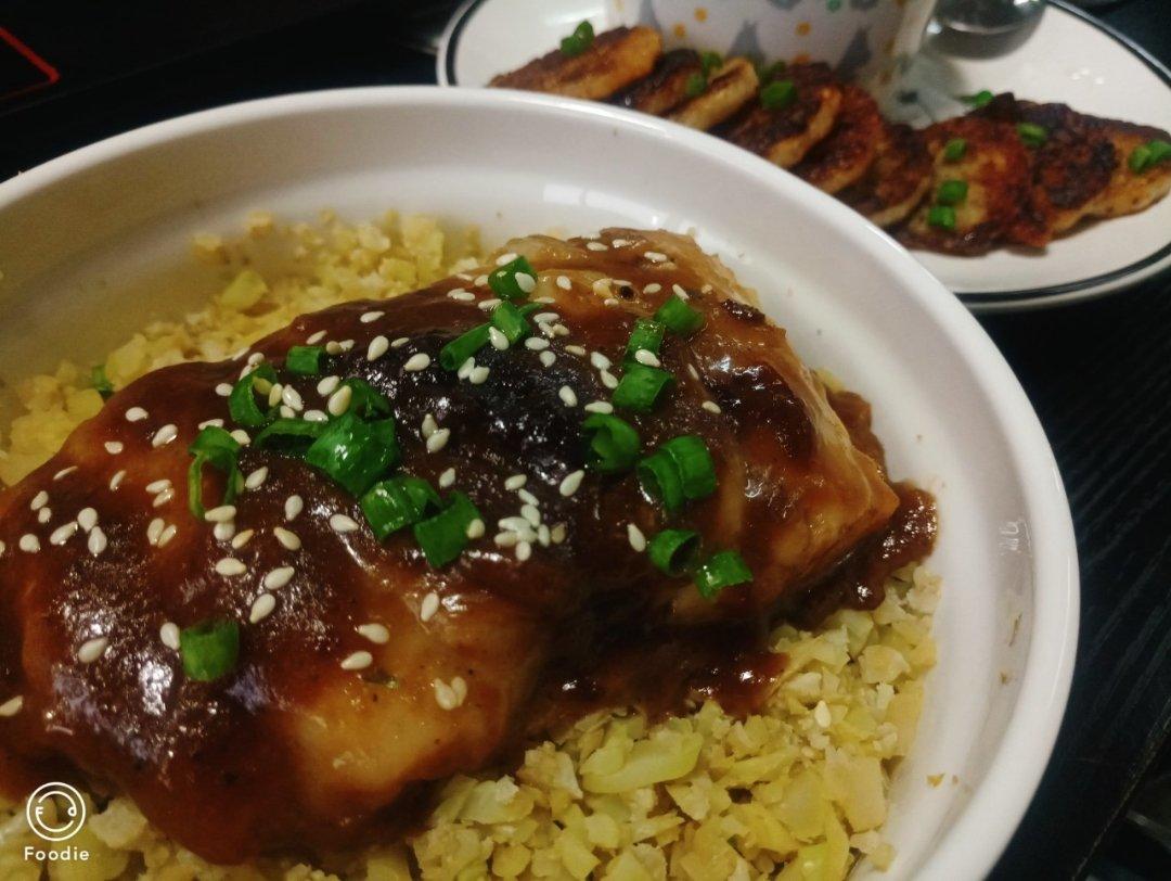 蜜汁巴沙鱼盖饭