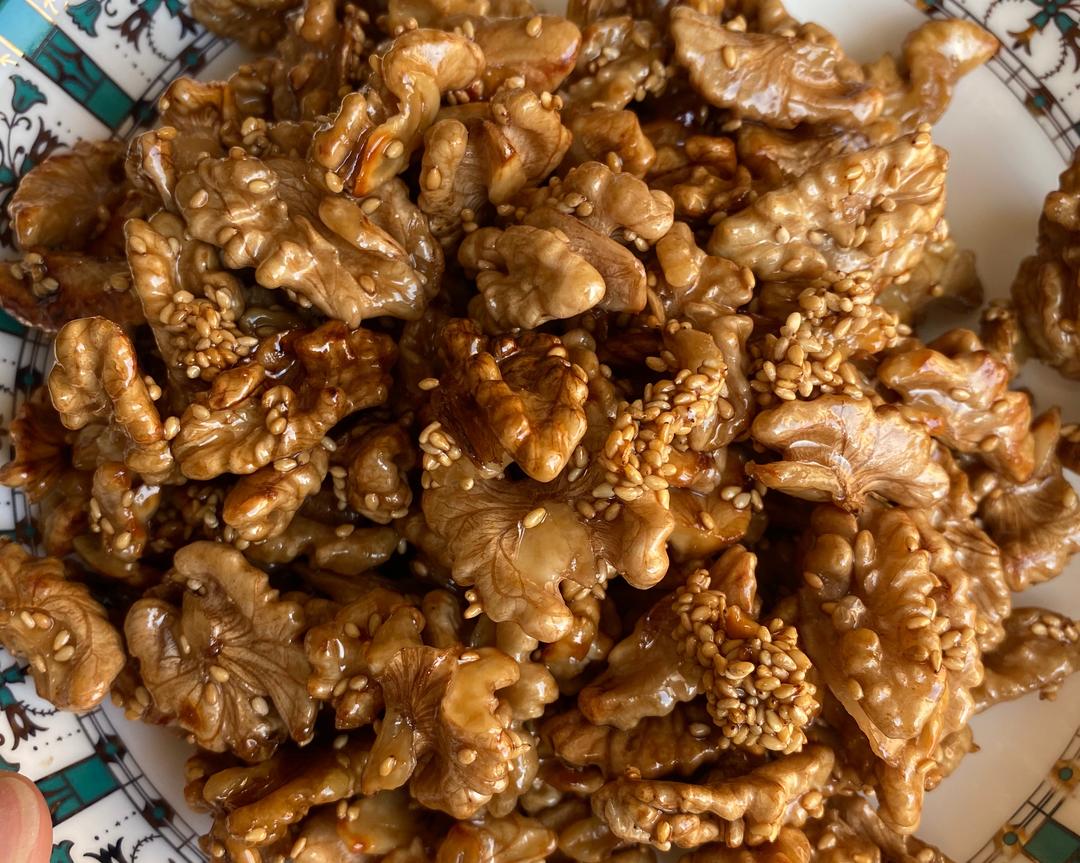 无油琥珀核桃仁的做法