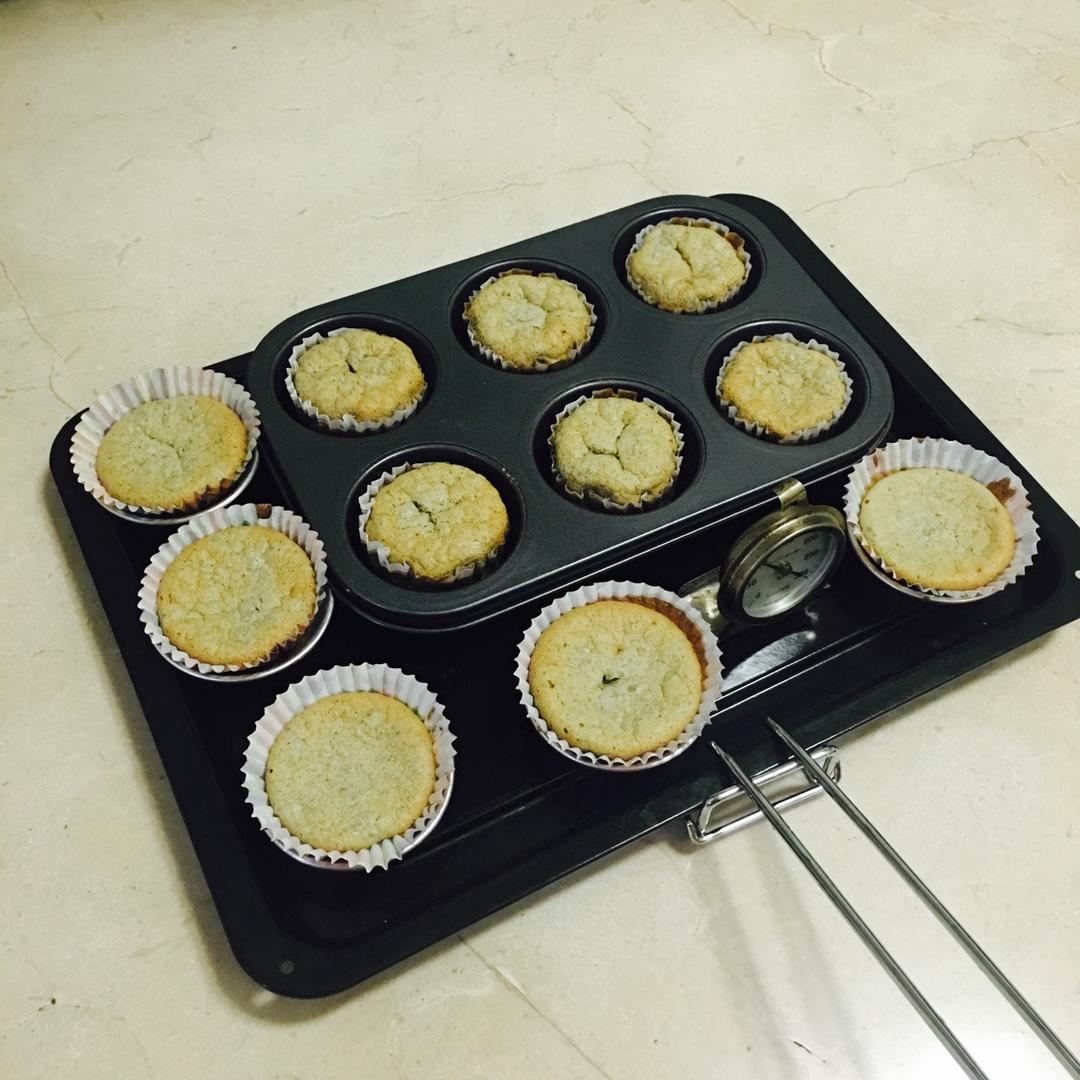 芝麻蛋糕（超简单）