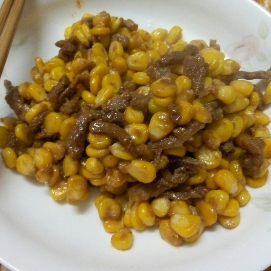 玉米炒肉粒