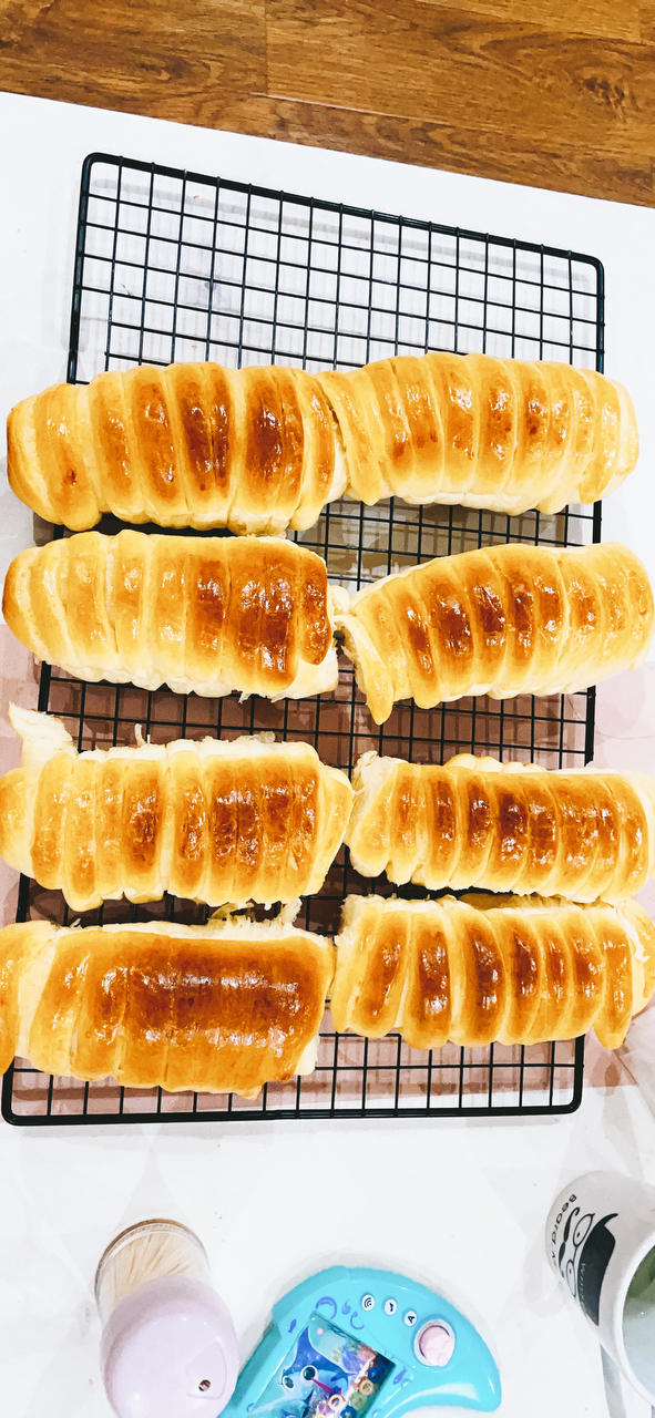 毛毛虫肉松卷～柔软拉丝