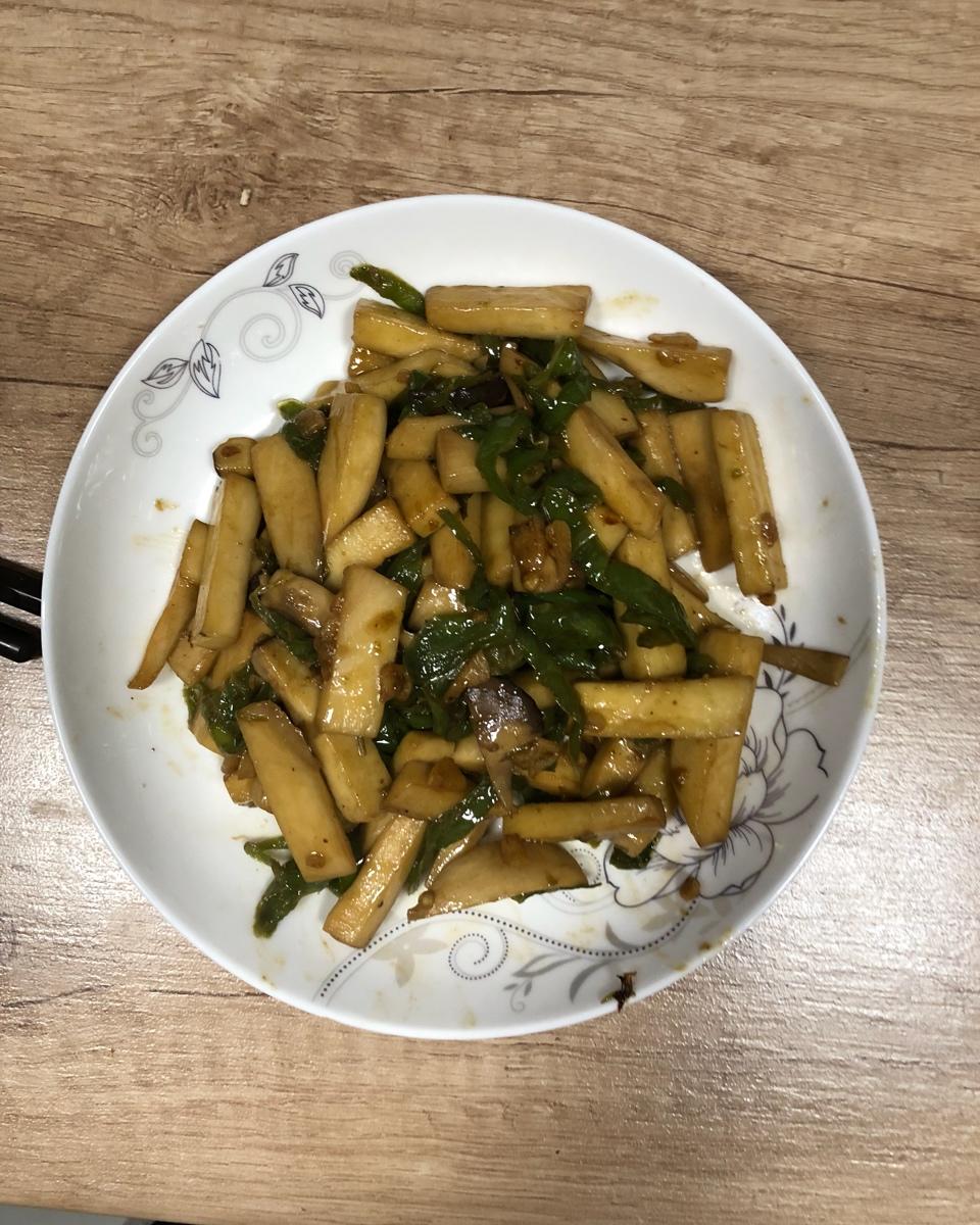 青椒素炒杏鲍菇