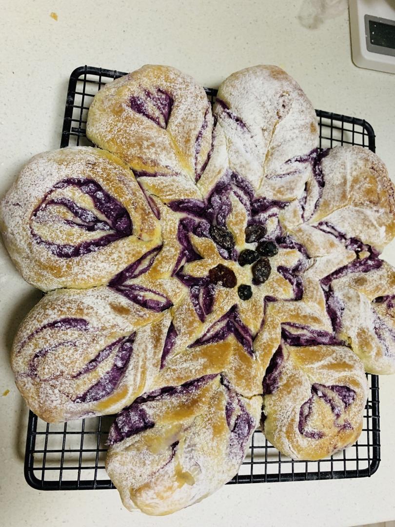 ins风圣诞节雪花豆沙面包---错过了夏天的风秋天的雨 不能再错过冬天的雪花