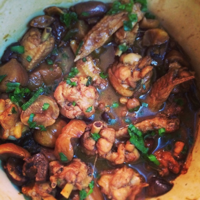 花菇栗子焖鸡翅