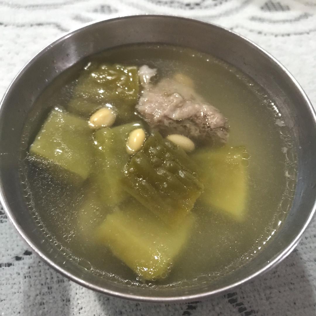 黄豆苦瓜排骨汤
