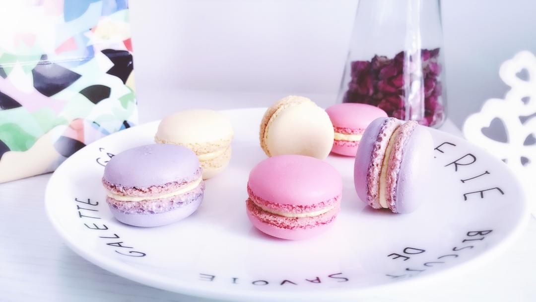 拥有蛋糕组织的意式马卡龙