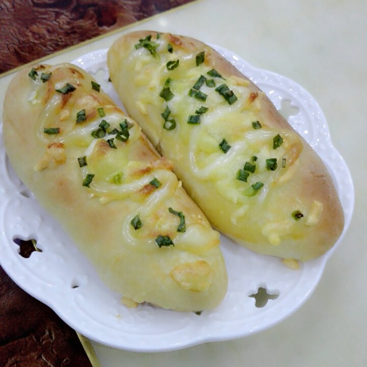 肉松葱香芝士面包