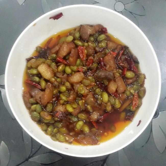 毛豆烧肉的做法