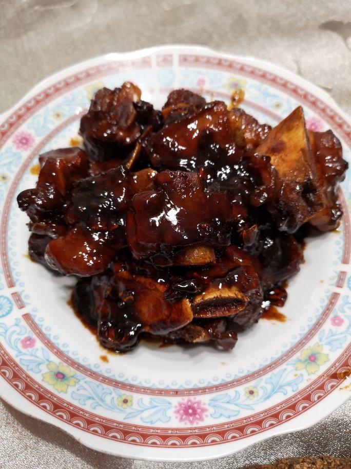 超级好吃的红烧小排