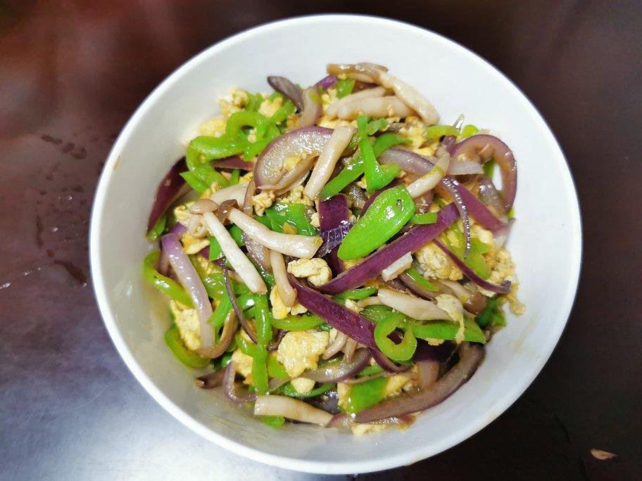 洋葱青椒炒鸡蛋