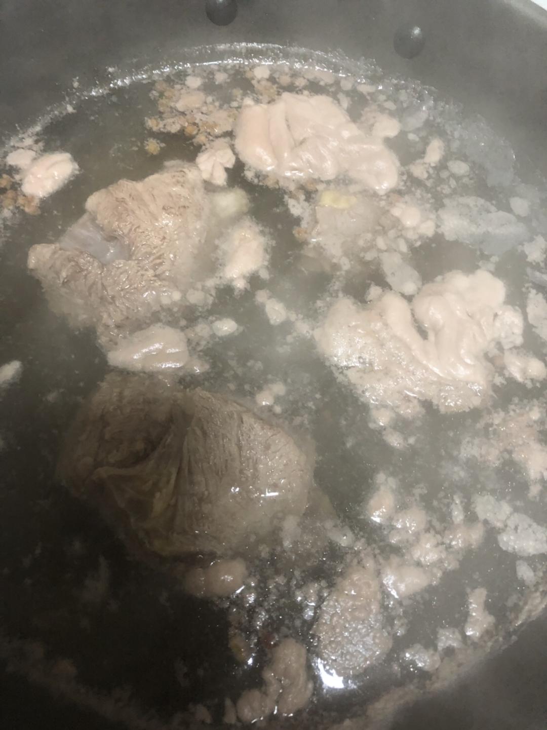 超级无敌简单卤牛肉的做法 步骤2