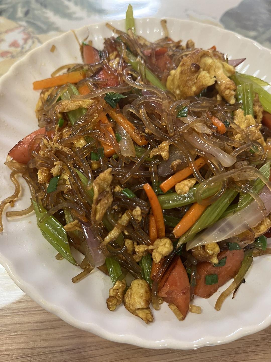 包菜炒红薯粉