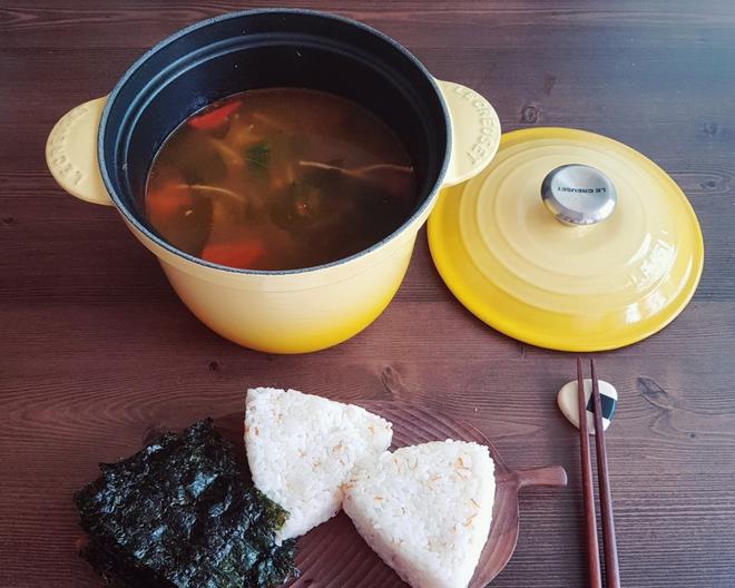 番茄海带汤--韩国大酱调味的做法