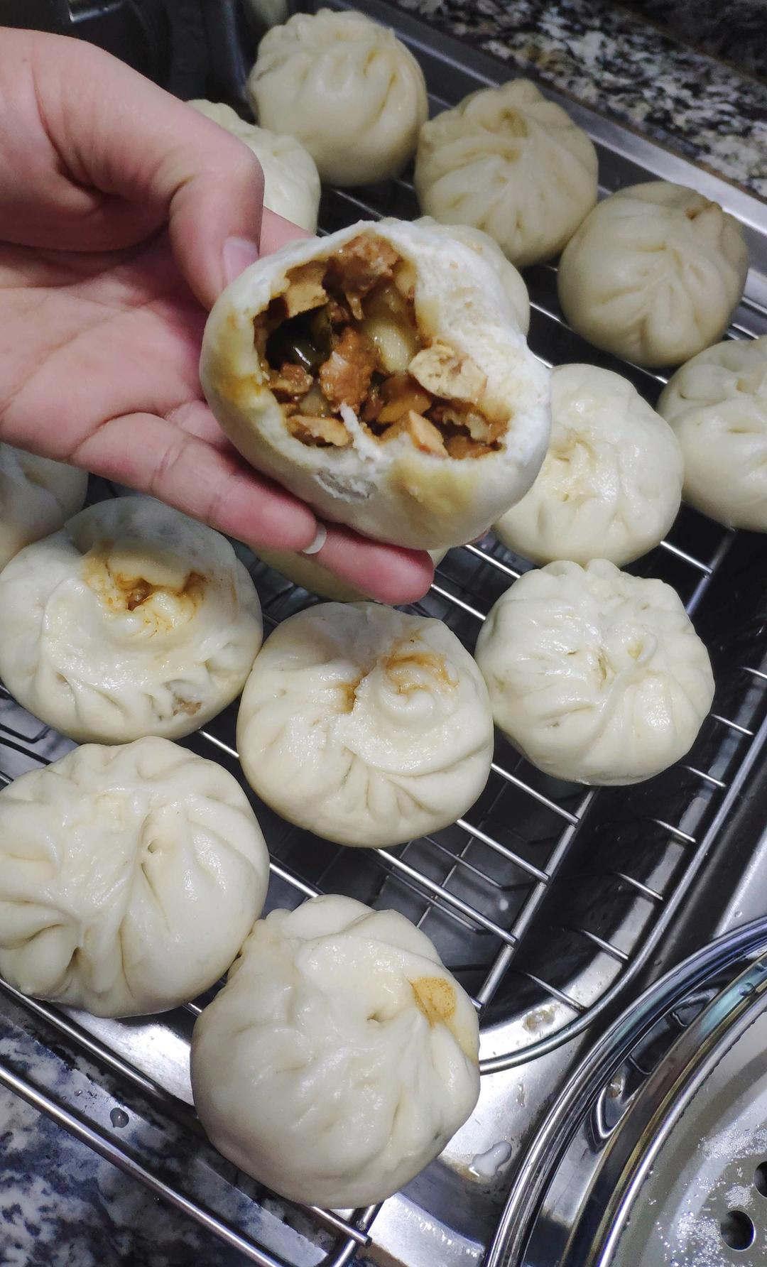 节省一半时间的大包子（另付翠绿菜包子，肉包子，腹黑包子食谱）