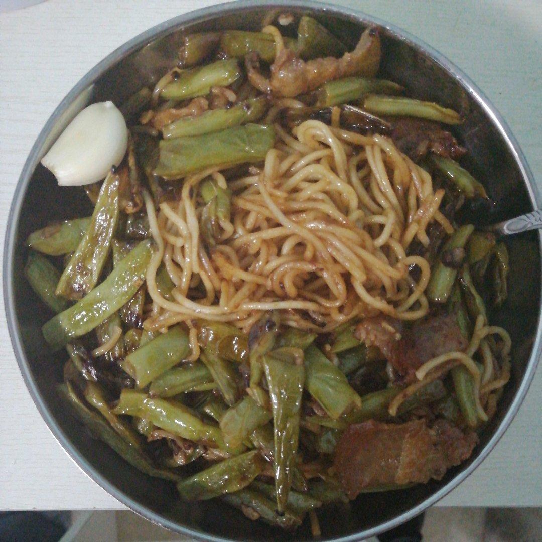 芸豆焖面（附万能的腌肉不老的办法）