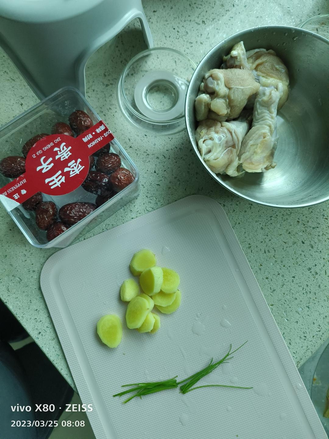 👆【蒸炖锅打卡戳这】清蒸鲈鱼-3月美食日记打卡